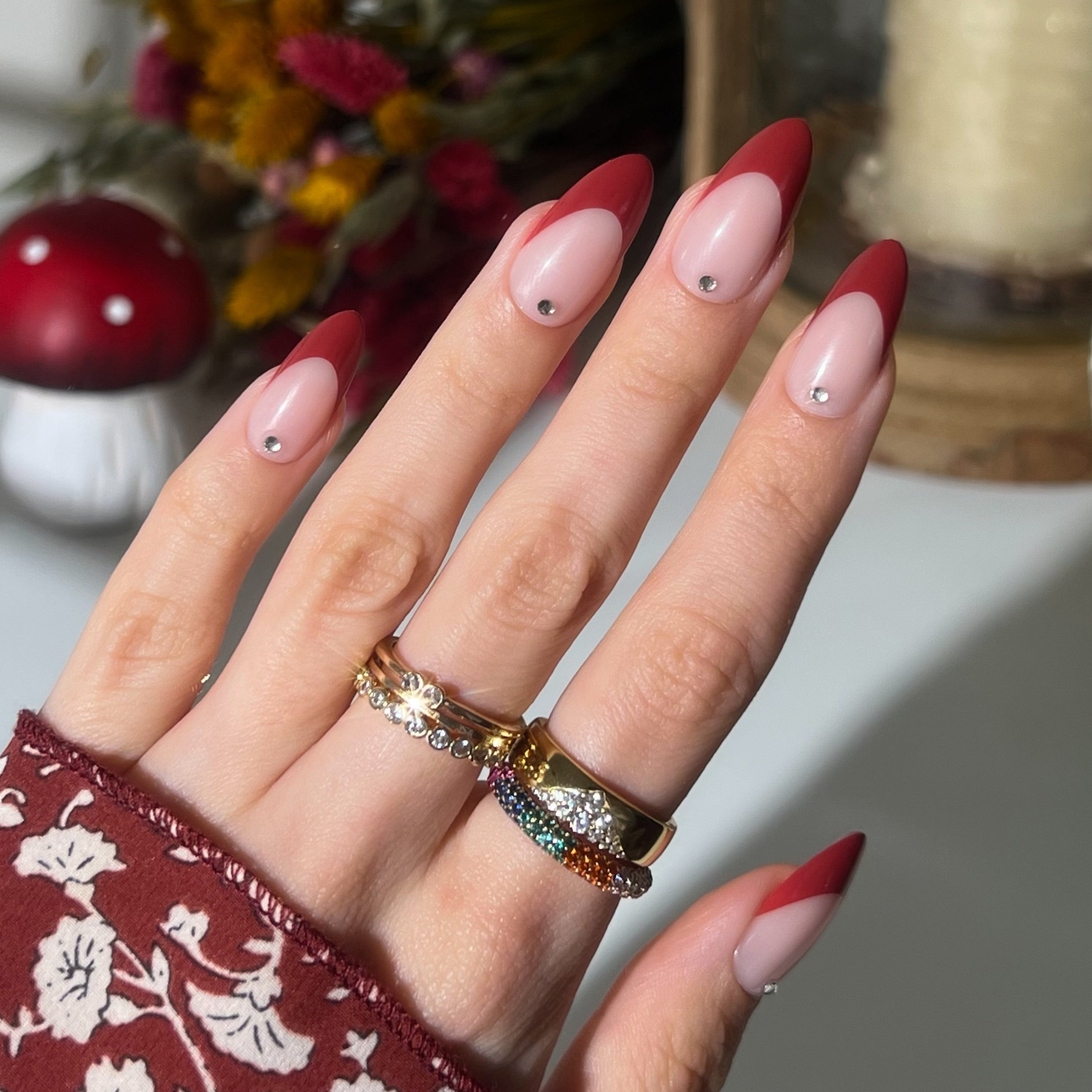 paintlab-festival-press-on-nails-with-bold-design-for-music-festivals-events image 6