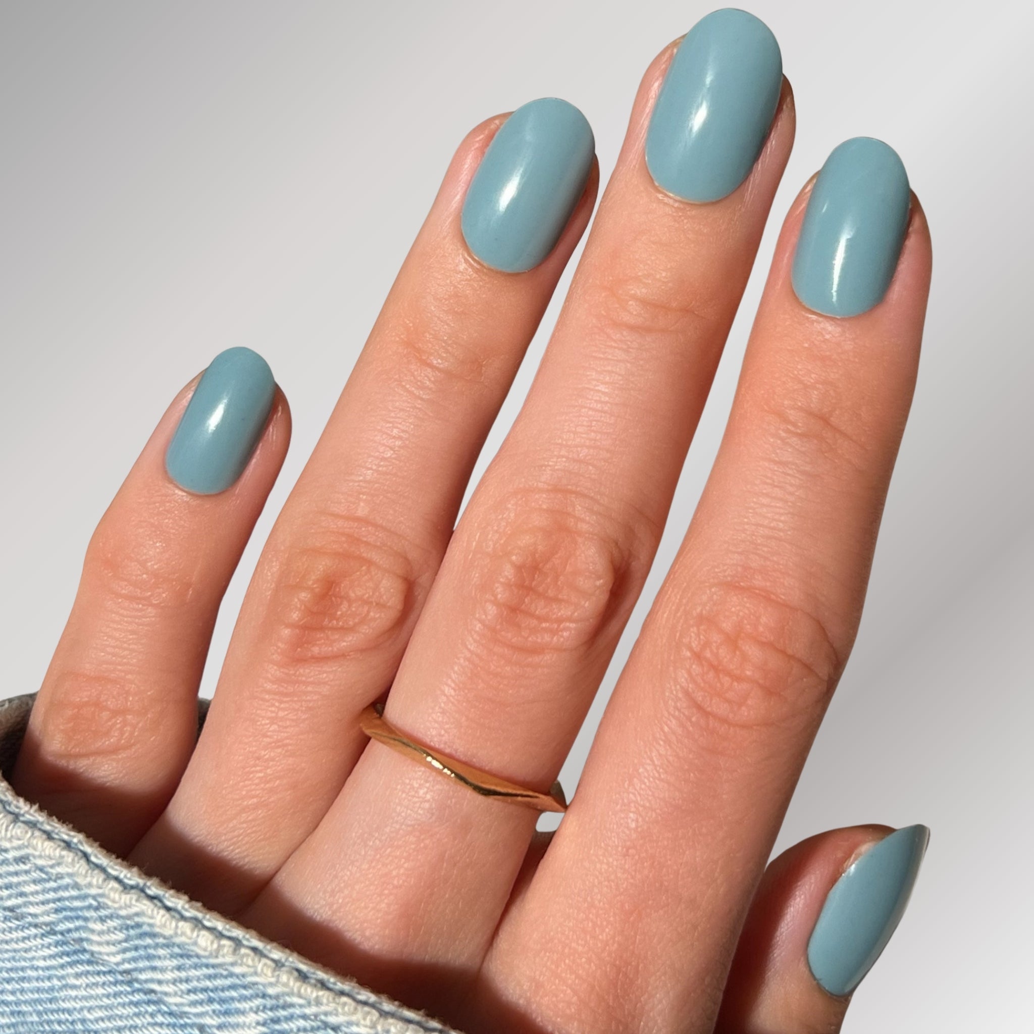 paintlab-smokey-grey-oval-press-on-nails image 4