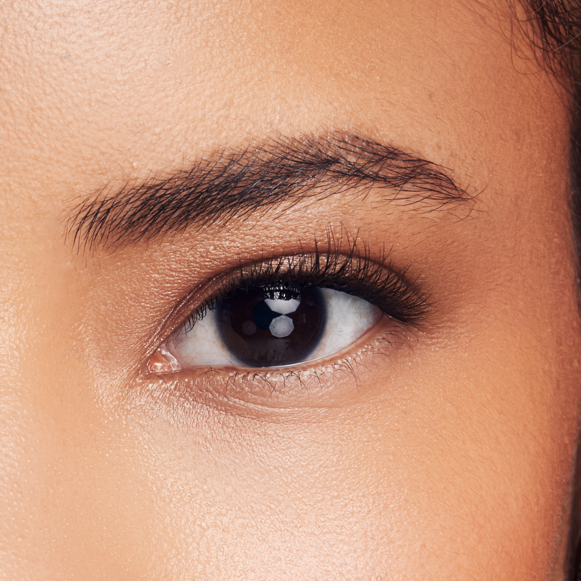 impress-falsies-easy-tab-pre-glued-false-eyelashes-demi-wispy-1-pair-half-lash-2 image 4
