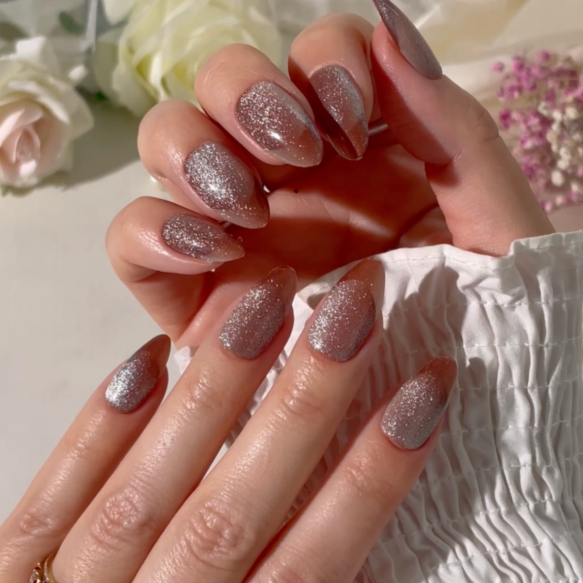 paintlab-rose-gold-almond-press-on-nails-luxurious-metallic-almond-false-nails image 4