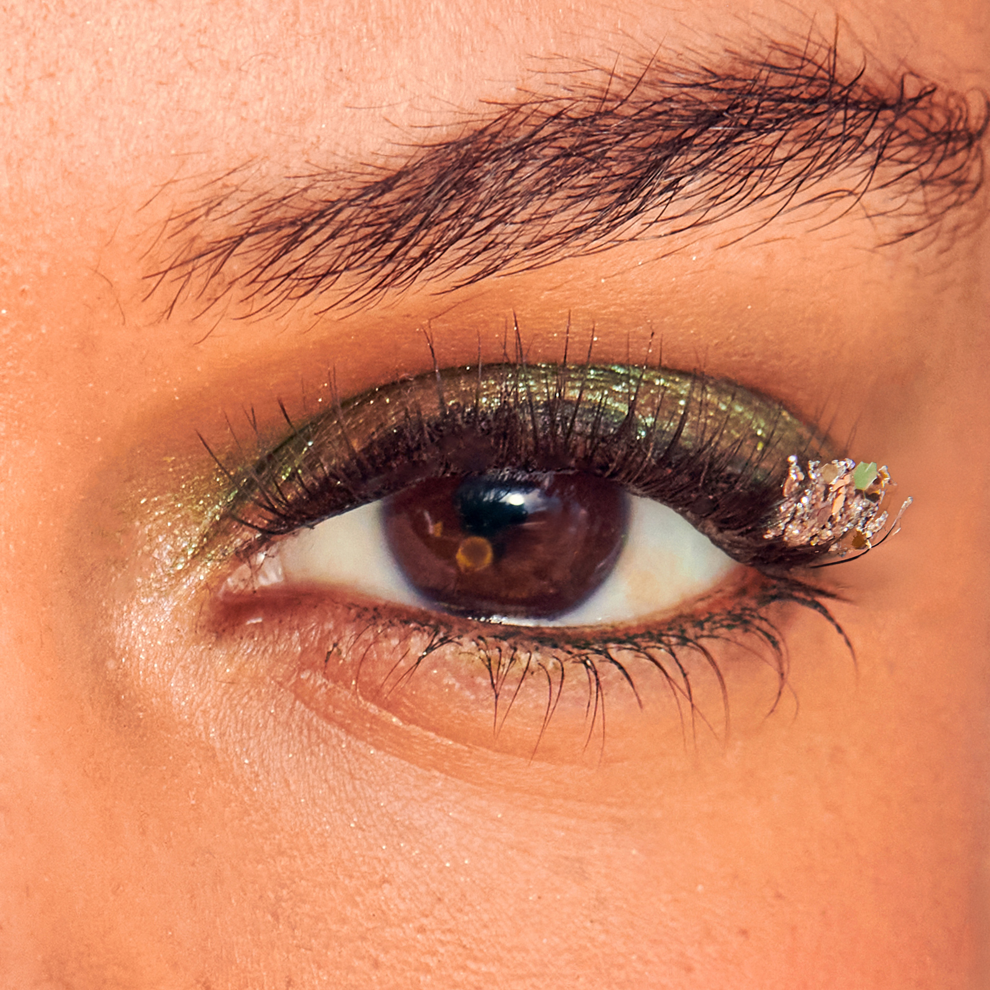 impress-x-wicked-for-good-fly-fly-no-glue-lash-clusters-8mm-10mm-12-clusters image 4
